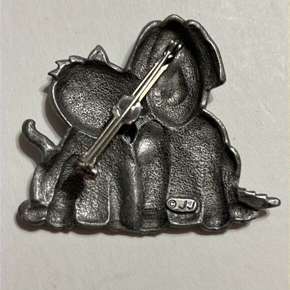 Vintage J.J. Pewter Dog and Cat Brooch - Picture 5 of 8